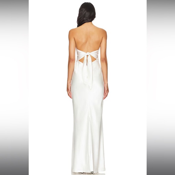 Retrofete Skye dress in white! - Picture 2 of 4